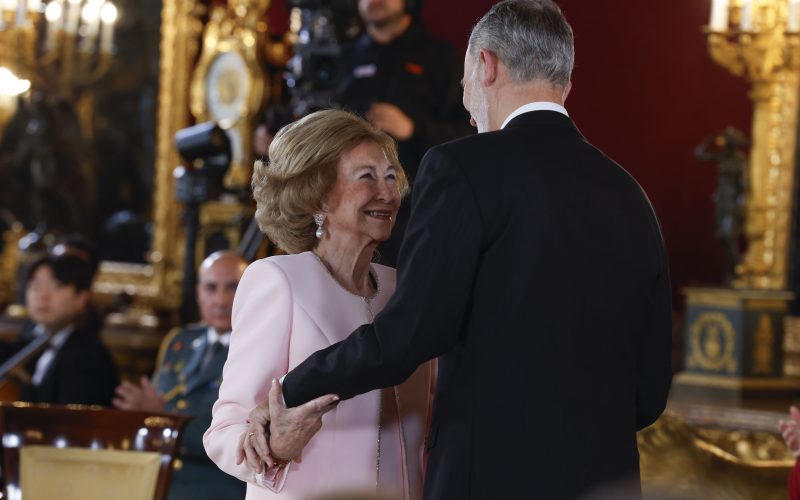 Felipe VI subraya el valor de la permanencia para el prestigio